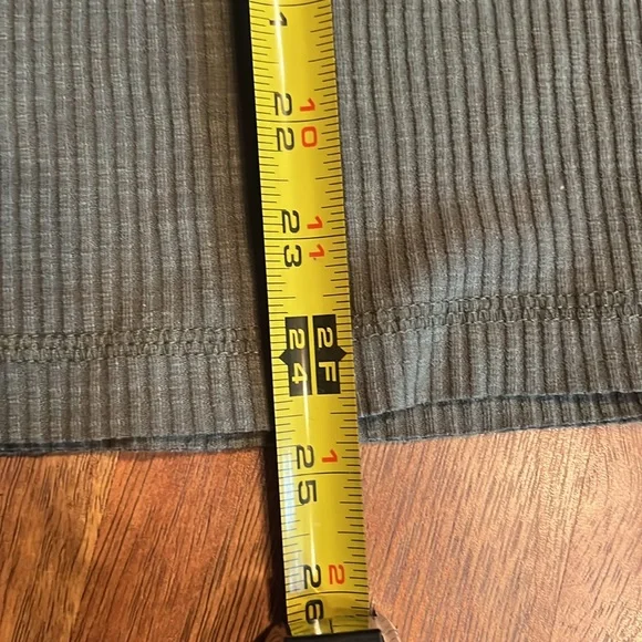 BNWOT Zenana green ribbed tank top - Picture 8 of 14